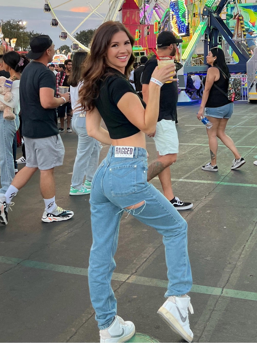 RAGGED Jeans - Light Blue High-Waisted